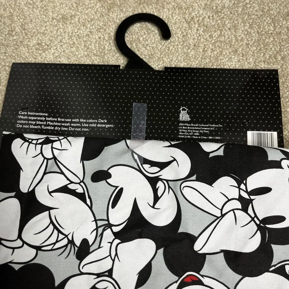 Set‎ Of 2 NWT Disney Minnie & Mickey Mouse Apron White Black Red Tie Holiday